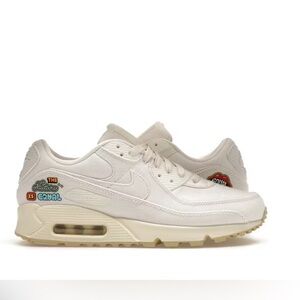 Nike Air Max 90 SE - The Future is Equal